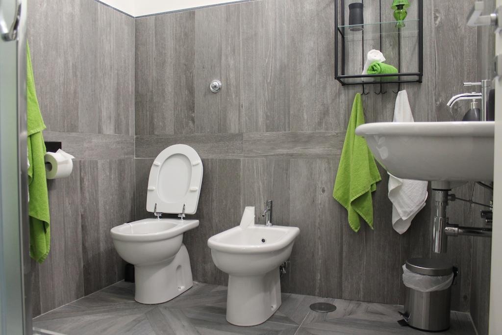 A Due Passi Dal Porto Hotel Civitavecchia Habitación foto